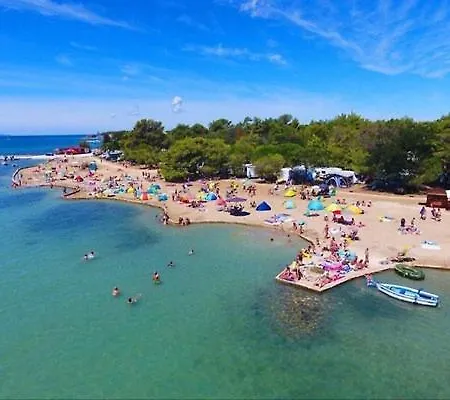 Zaba-kamp Dalmacija Privlaka (Zadar)